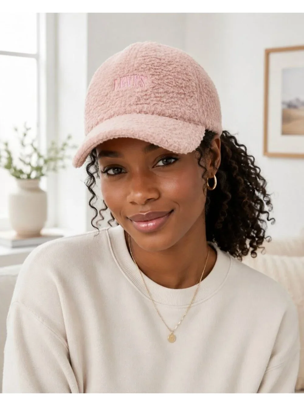 Levi’s Pink Sherpa Fleece Baseball Cap Embroidered Logo Cozy Hat